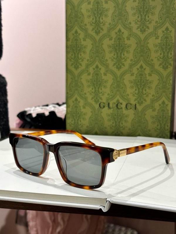 Gucci Sunglasses 479